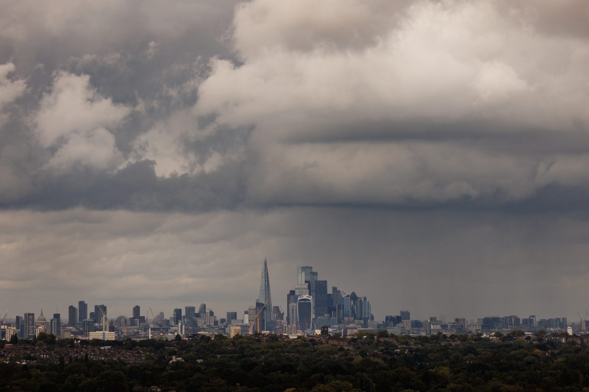 Construction hit by wet weather as low housebuilding weakens output