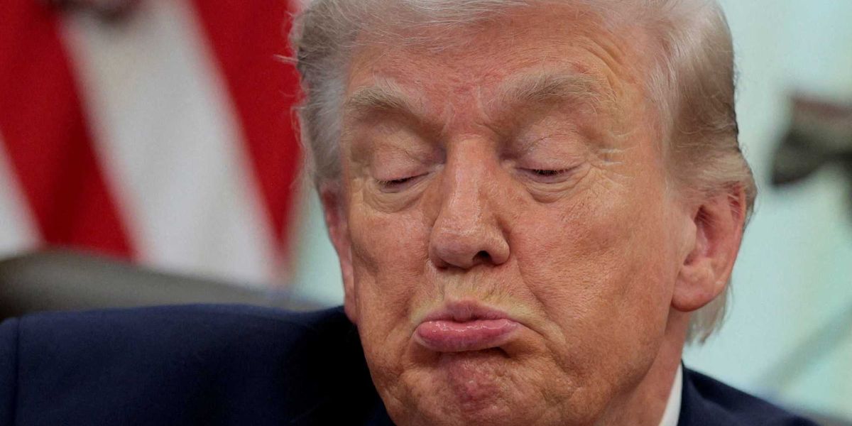 White House insider tears apart Trump fantasy he’ll reach economic growth goals