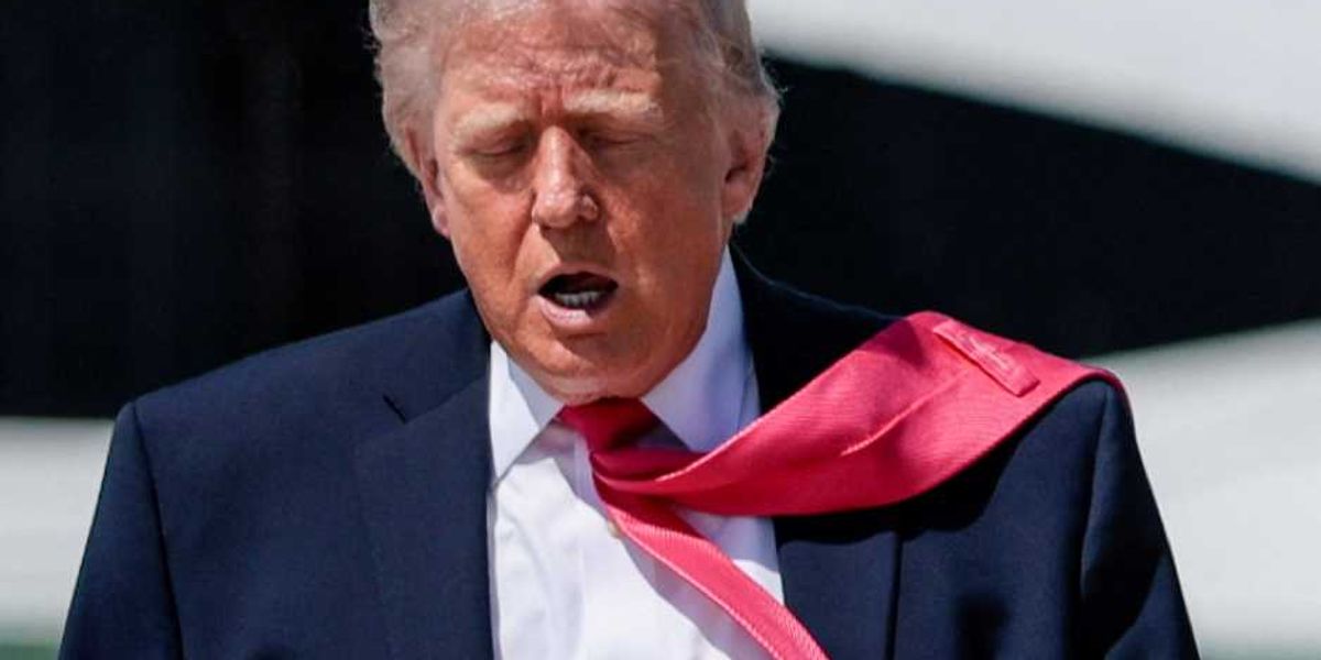 Conservative alarm: America faces crisis unless Trump reverses agenda